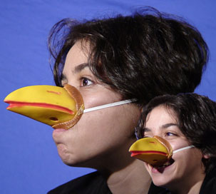 http://www.netjuggler.net/images/format/clown/nez_oiseau_moyen.jpg
